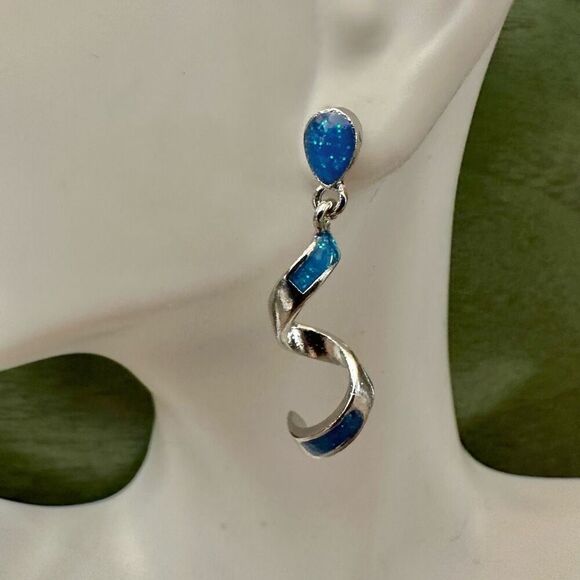 Silver tone swirl blue inlay earrings - Picture 2 of 7
